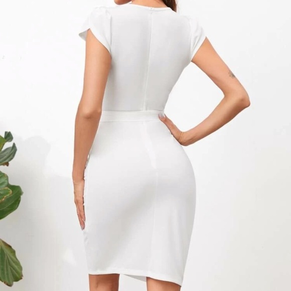 Petal short sleeve belted sheath dress dark green - Picture 7 of 8